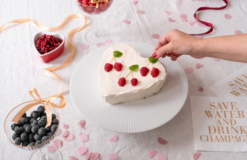 5 jednoduchých tipů, jak ozdobit dort nejen na Valentýna