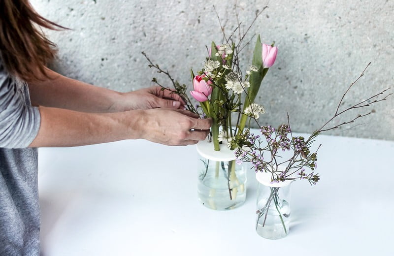 DIY: Děrované víčko na vázu ze samotvrdnoucí hmoty