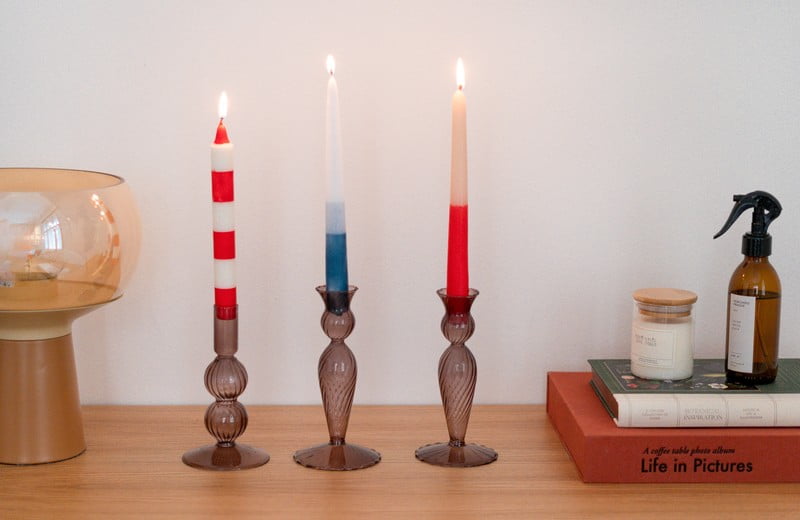 DIY tónované svíčky: Tip, jak využít vosk ze starých svíček