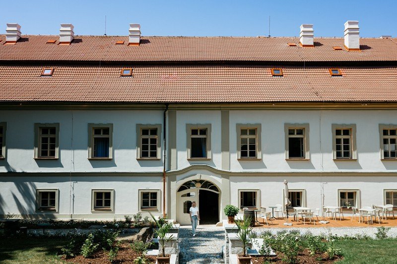 Zámek Načeradec: Minimalismus s respektem k historii