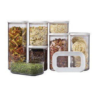 Dózy na potraviny v sadě