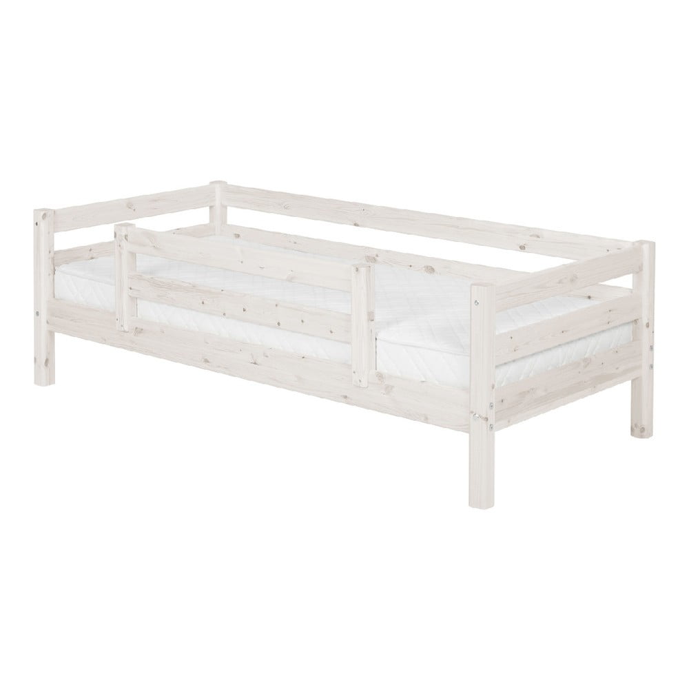 Bílá dětská postel z borovicového dřeva s bezpečnostní lištou Flexa Classic, 90 x 200 cm