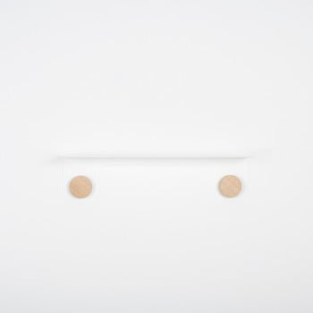 Raft de perete din oțel și detalii din lemn de stejar, cu 2 cârlige gazzda hook, lungime 50 cm, alb