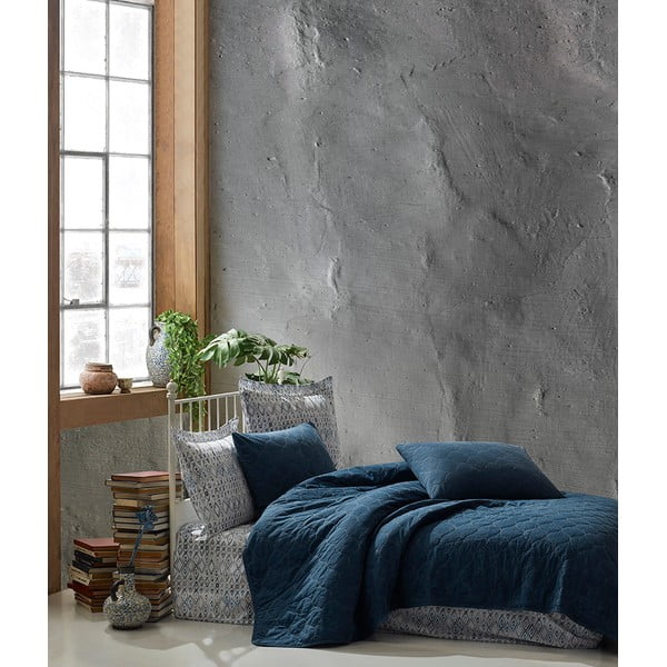 Tmavě modrý přehoz přes postel se 4 povlaky na polštář z ranforce bavlny Şaheser Aden, 220 x 240 cm