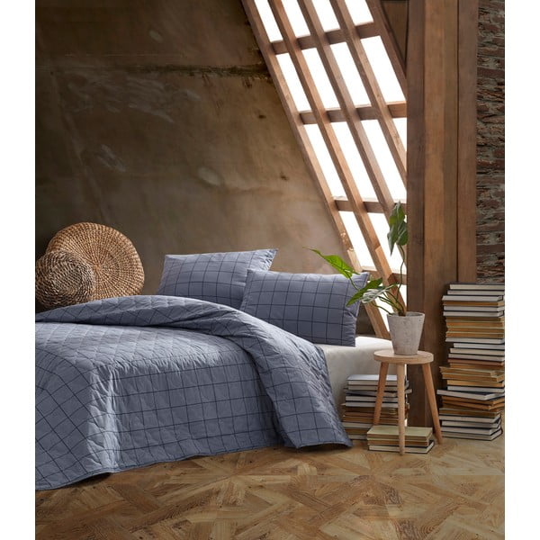 Modrý přehoz přes postel se 2 povlaky na polštář z ranforce bavlny EnLora Home Persegi, 225 x 240 cm