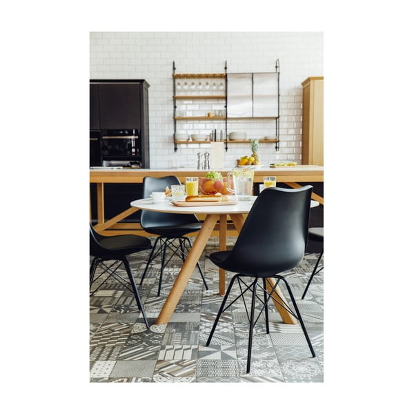 Bílá židle s bílým podnožím z kovu loomi.design Eco