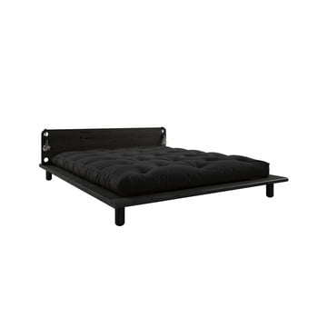 Pat dublu din lemn masiv cu tăblie, lămpi și saltea neagră double latex karup design peek, 140 x 200 cm, negru