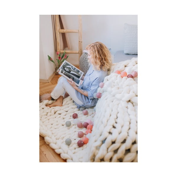 Oranžový světelný řetěz s LED žárovkami Luuka, 30 světýlek