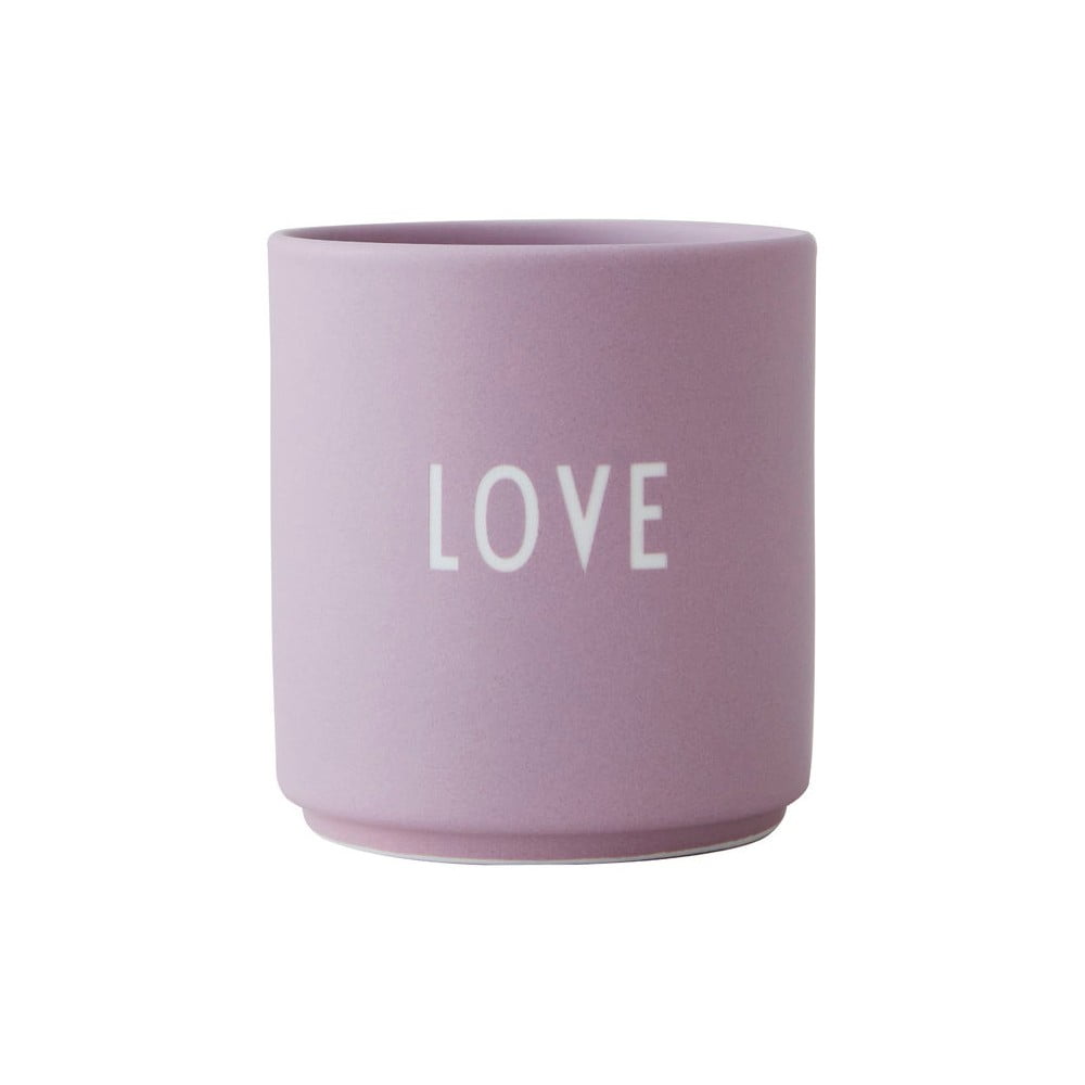 Levandulově fialový porcelánový hrnek Design Letters Favourite Love