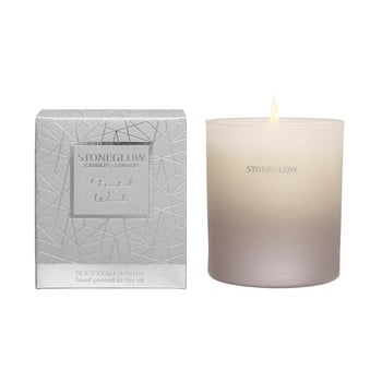 Lumânare cu aromă de stoneglow white forest, durata de ardere 40 de ore